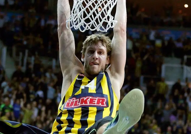 Euroliga: Veselý s Fenerbahce hraje ve Štrasburku. V přímém přenosu O2 Sport