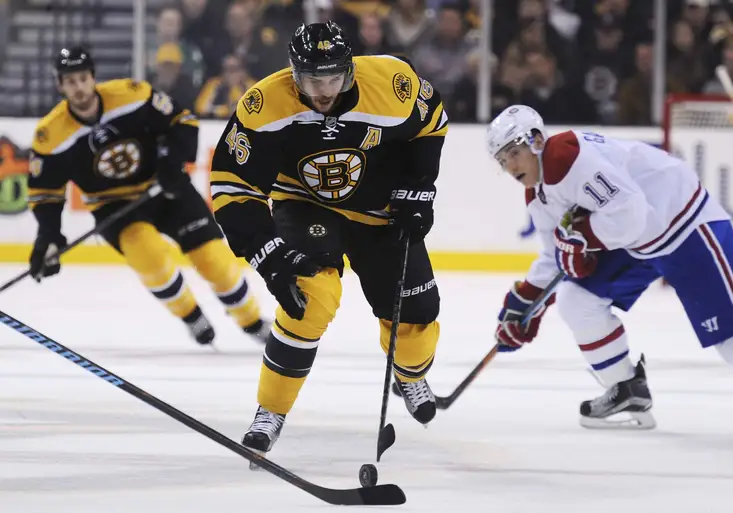 NHL: Jágra vymazal Neuvirth. Má první nulu po 3 letech. Dařilo se Krejčímu, i když Boston nevyhrál