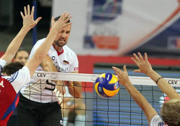 Volejbalisté na Euru dohráli. S Německem byli bez šance. Na mistrovství končí i Slováci