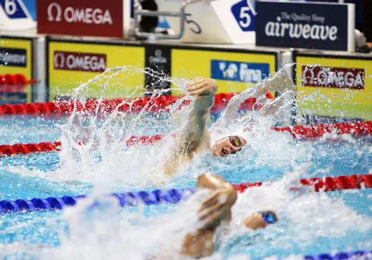 SP v plavání Singapur: Smog zrušil sobotní finále, v neděli to byla v bazénu maďarská nadvláda