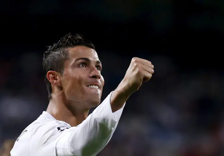 Až vyrostu, budu brankář! To si děláš srandu? odpovídá Cristiano Ronaldo synkovi v chystaném filmu, který míří do kin. Máme pro vás ukázky