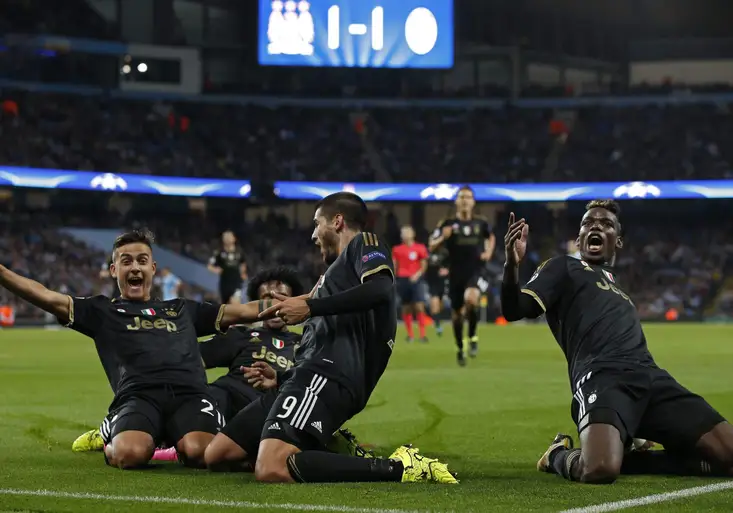 Liga mistrů: Juventus parádně otočil duel s Man City. United zmrazilo v Nizozemsku děsivé zranění Shawa