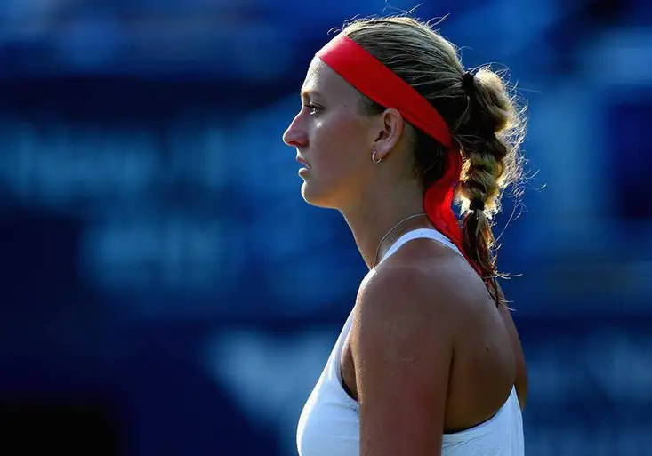 Kvitová nejdřív zkolabovala. Teď sama kosí soupeřky na US Open