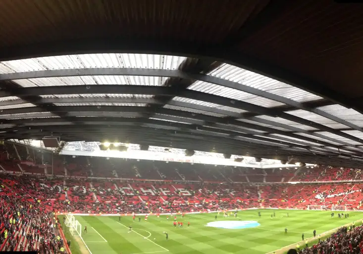 Poslední den přestupů v Premier League: Manchester má nejdražšího teenagera, Vydra jde do Readingu