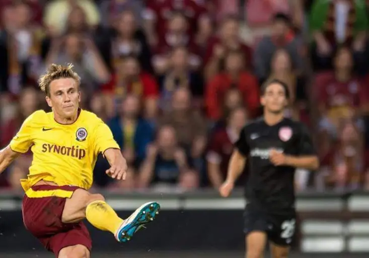 Derby v přímém přenosu. Pražská Sparta hostí Duklu