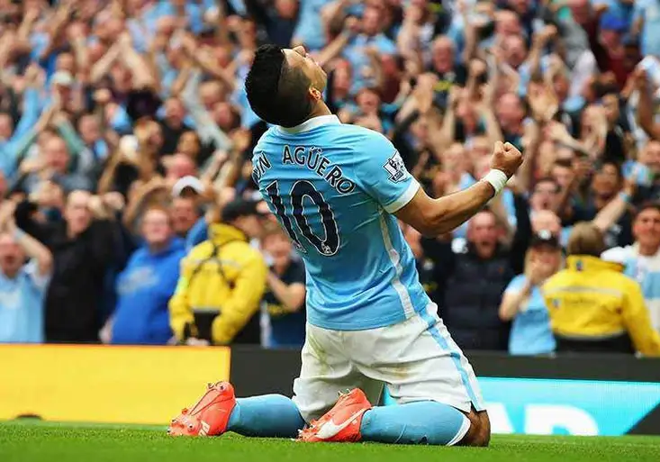 Everton se pokusí přibrzdit rozjetý Manchester City