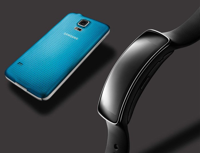 Samsung_Galaxy_Gear_Fit_01