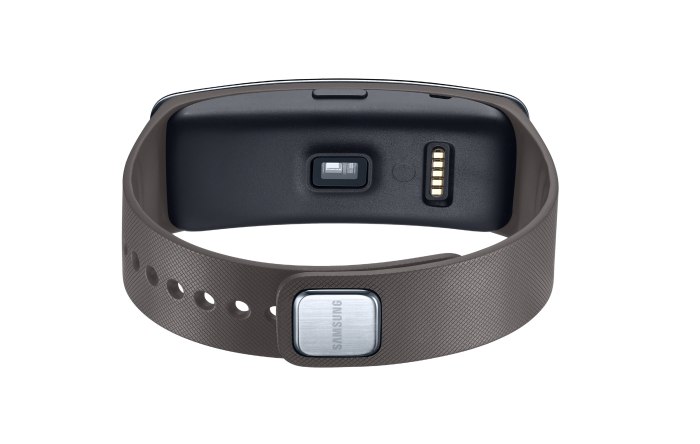 Samsung_Galaxy_Gear_Fit_02