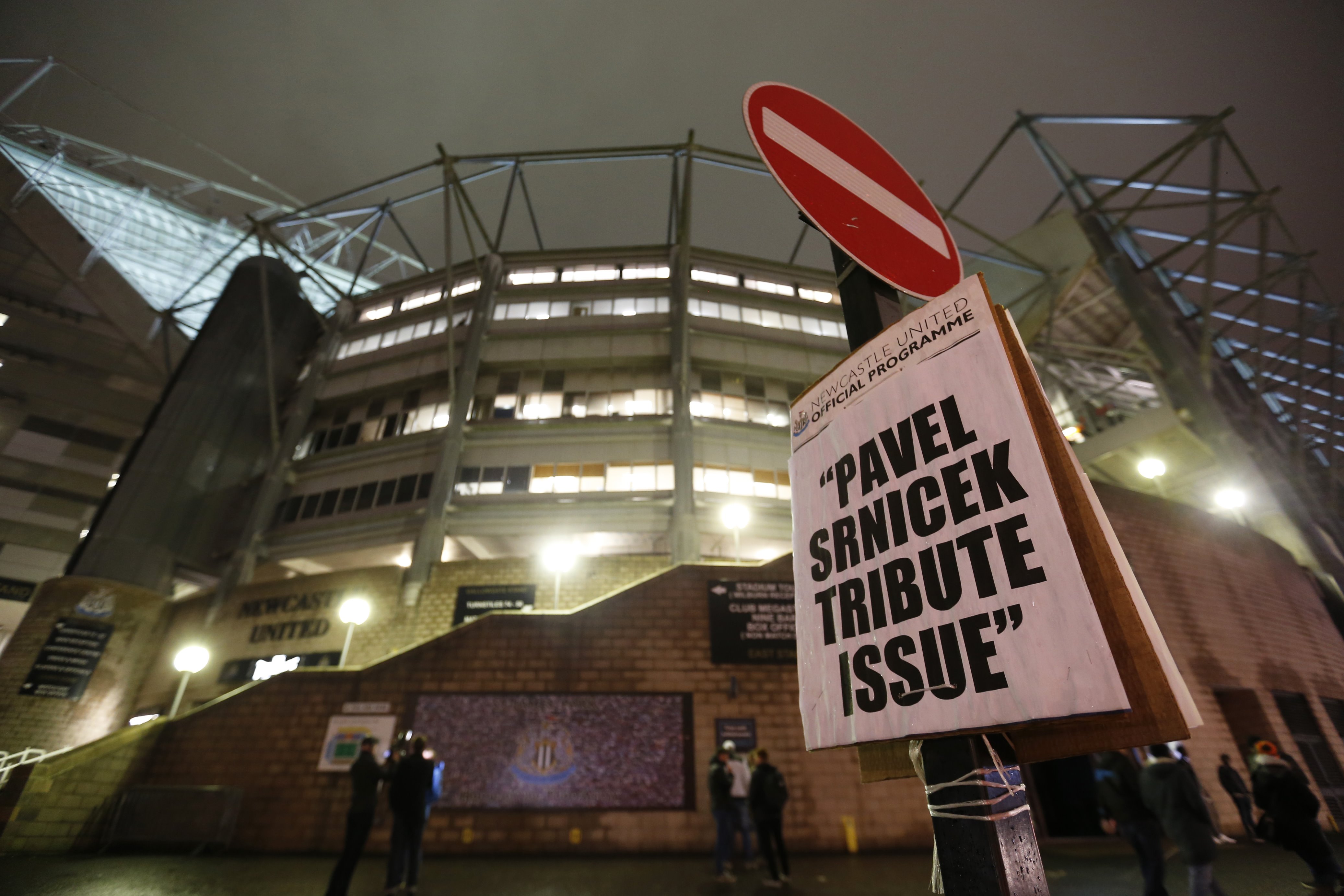 Newcastle Pavel Srnicek tribute
