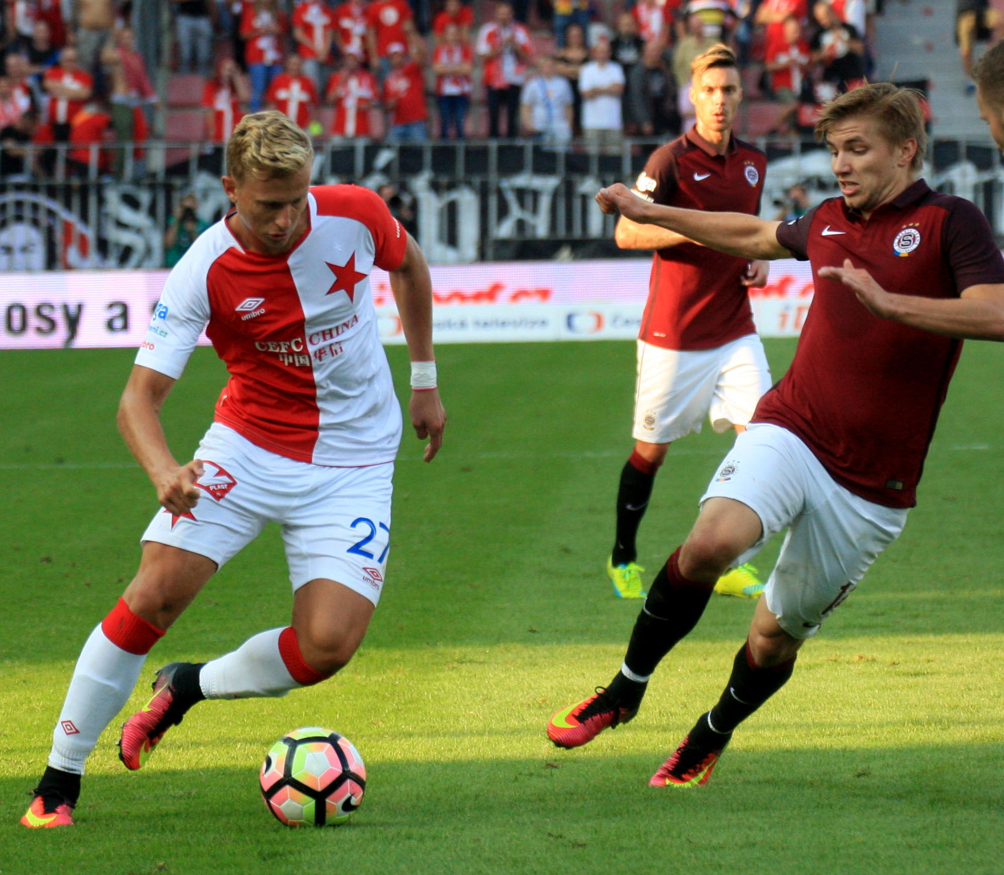 Antonín Barák a Martin Frýdek v derby Sparta - Slavia. Foto: CPA