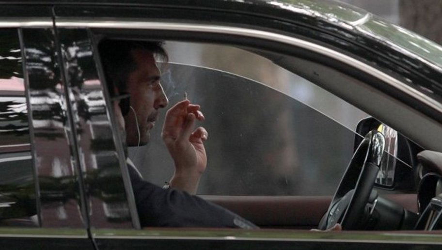 Gianluigi Buffon cigareta