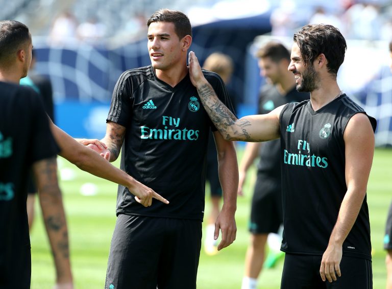 Theo Hernandez, Isco. Foto: Reuters